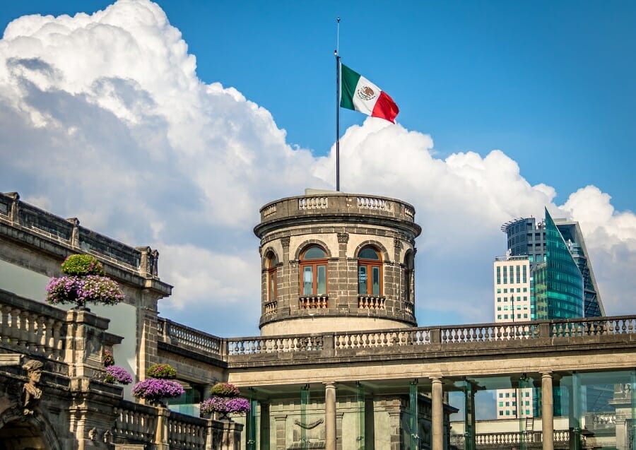 मेक्सिको ने मैक्सिकन कंपनी की स्थापना की