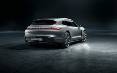 Porsche se așteaptă ca peste 80% din vânzările de vehicule noi să fie complet electrice până în 2030 