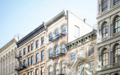 NYC Eiendomsinvestering: Hvorfor investere og hvor du skal investere i New York City