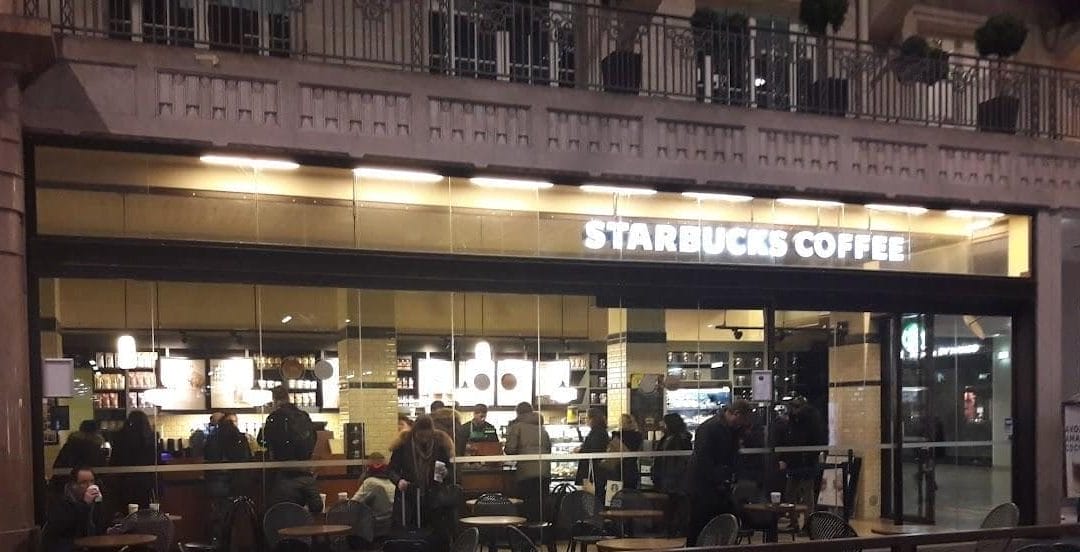 Jordan at Starbucks Gare de l'Est: A Symbol of Customer Service Gone Wrong